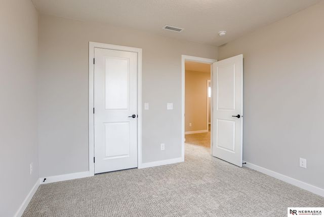 12202 S 111th Street, Papillion, NE 68046