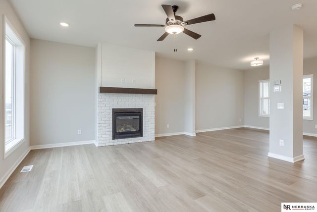 12202 S 111th Street, Papillion, NE 68046