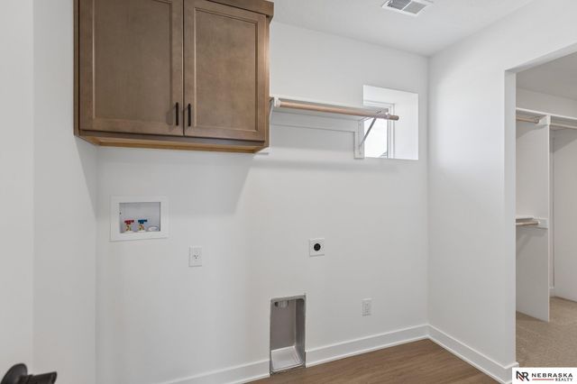 12202 S 111th Street, Papillion, NE 68046