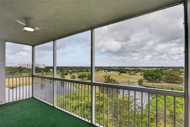 3090 N Course Dr 807, Pompano Beach, FL 33069