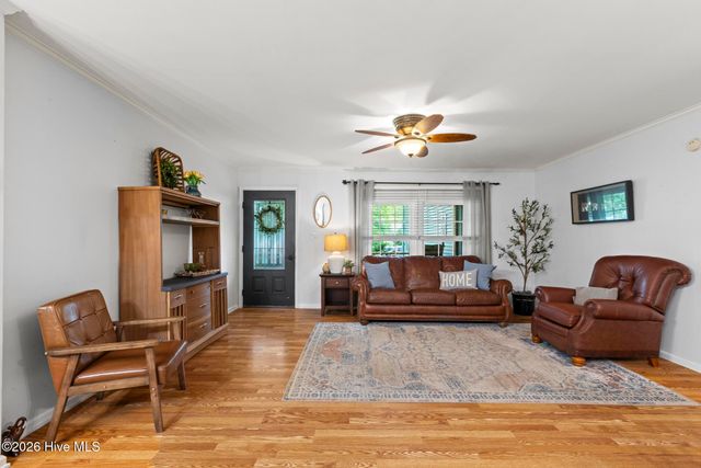 346 Knollwood Drive, Hampstead, NC 28443