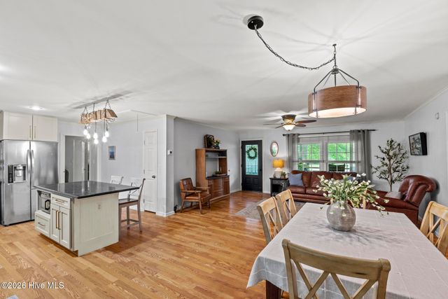 346 Knollwood Drive, Hampstead, NC 28443