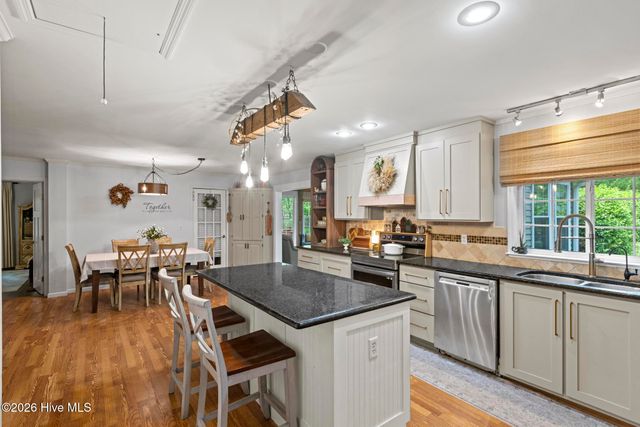 346 Knollwood Drive, Hampstead, NC 28443