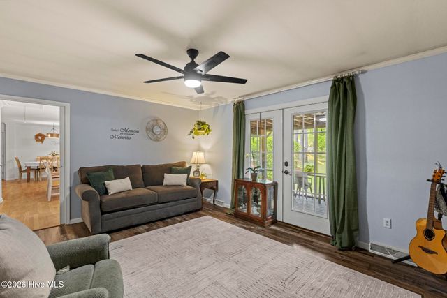 346 Knollwood Drive, Hampstead, NC 28443