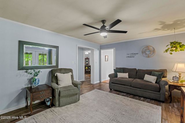 346 Knollwood Drive, Hampstead, NC 28443
