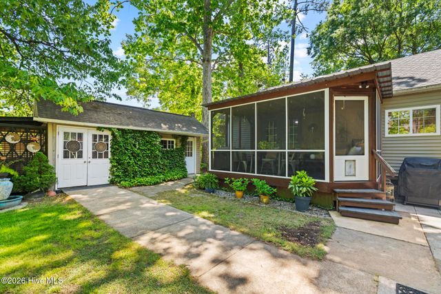 346 Knollwood Drive, Hampstead, NC 28443
