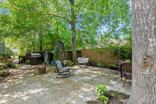 346 Knollwood Drive, Hampstead, NC 28443