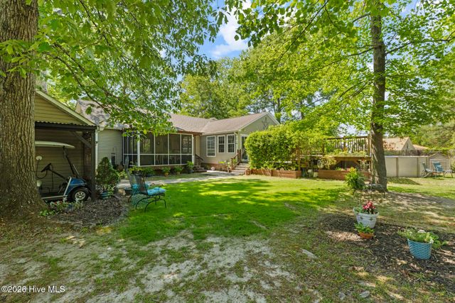 346 Knollwood Drive, Hampstead, NC 28443
