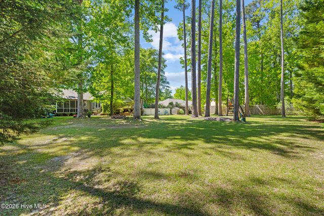 346 Knollwood Drive, Hampstead, NC 28443