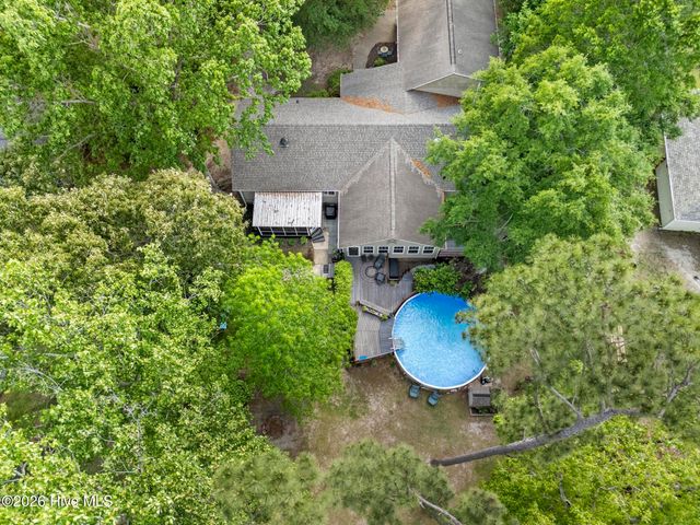 346 Knollwood Drive, Hampstead, NC 28443