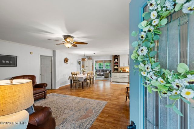 346 Knollwood Drive, Hampstead, NC 28443