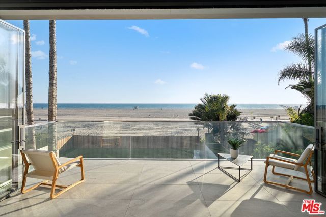 938 Palisades Beach Road, Santa Monica, CA 90403