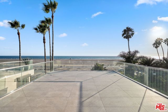 938 Palisades Beach Road, Santa Monica, CA 90403