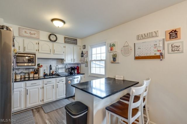 354 Hiwood Avenue, Munroe Falls, OH 44262