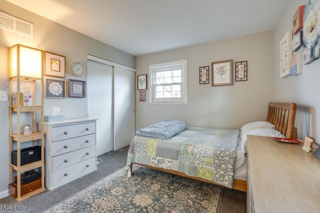 354 Hiwood Avenue, Munroe Falls, OH 44262