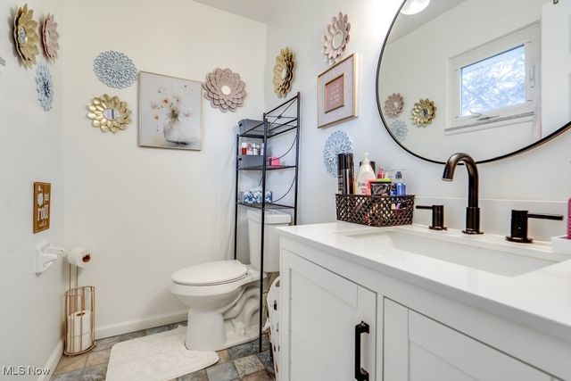 354 Hiwood Avenue, Munroe Falls, OH 44262