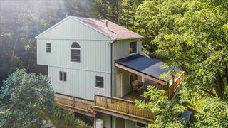 509 Thompson Pond Road, Pownal, VT 05261