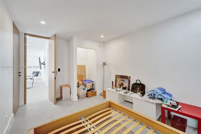 3371 SW 51st St, Hollywood, FL 33312