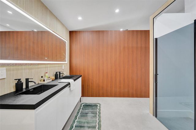 3371 SW 51st St, Hollywood, FL 33312