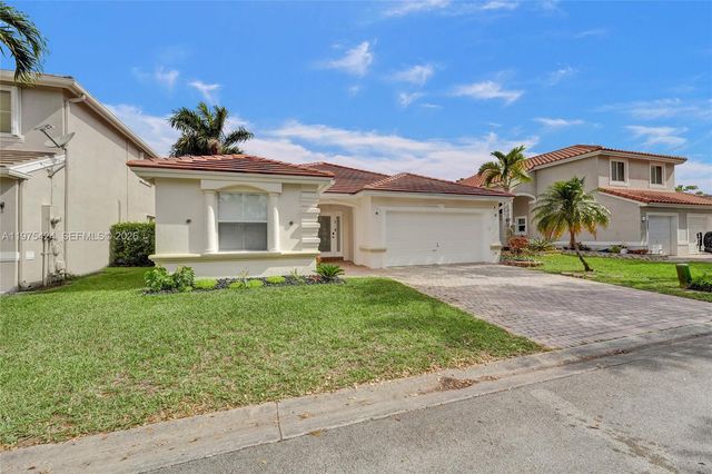 3371 SW 51st St, Hollywood, FL 33312