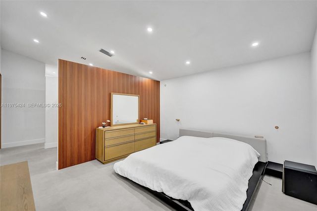 3371 SW 51st St, Hollywood, FL 33312