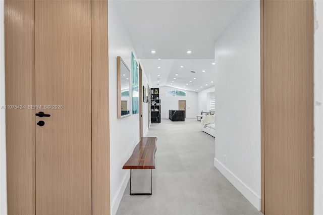 3371 SW 51st St, Hollywood, FL 33312