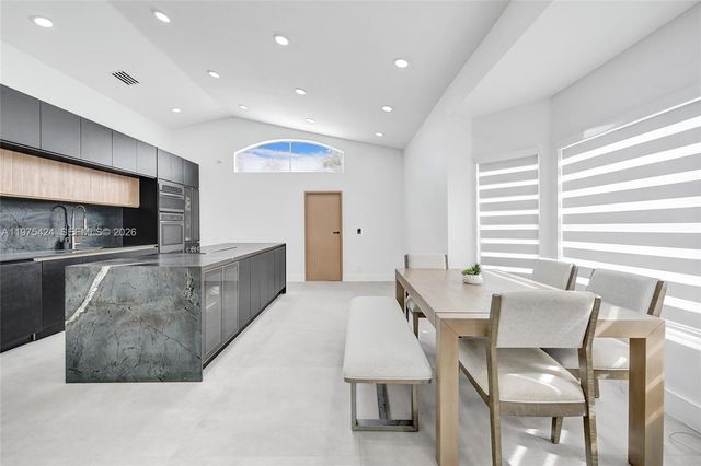 3371 SW 51st St, Hollywood, FL 33312