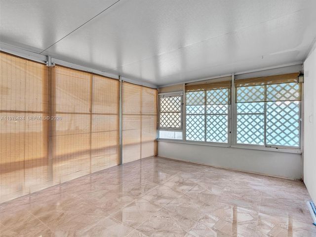 3371 SW 51st St, Hollywood, FL 33312