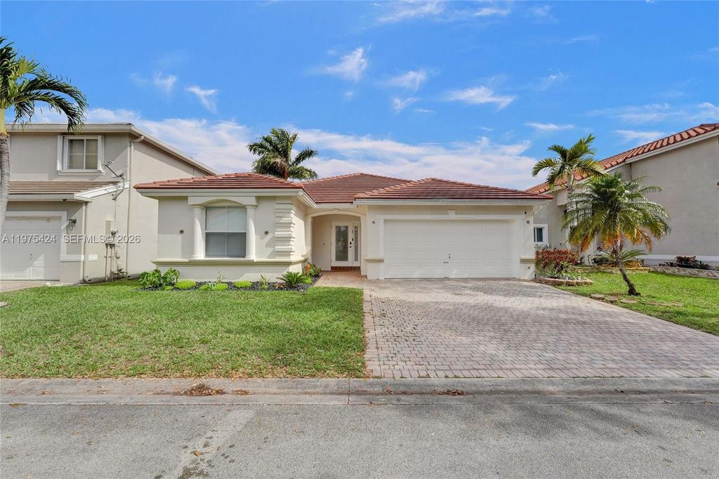 3371 SW 51st St, Hollywood, FL 33312