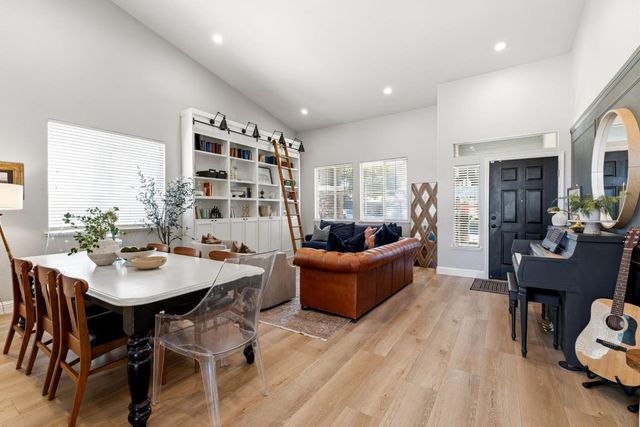 1924 Saint Patrick Way, Roseville, CA 95747