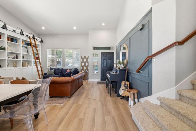 1924 Saint Patrick Way, Roseville, CA 95747