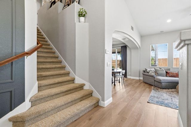 1924 Saint Patrick Way, Roseville, CA 95747