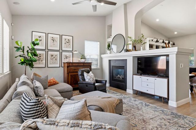 1924 Saint Patrick Way, Roseville, CA 95747