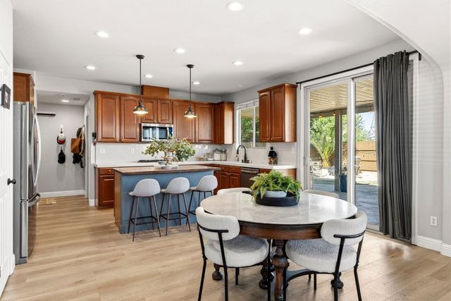 1924 Saint Patrick Way, Roseville, CA 95747