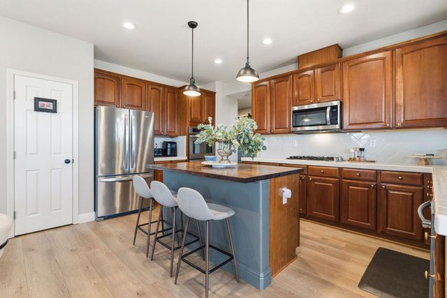 1924 Saint Patrick Way, Roseville, CA 95747