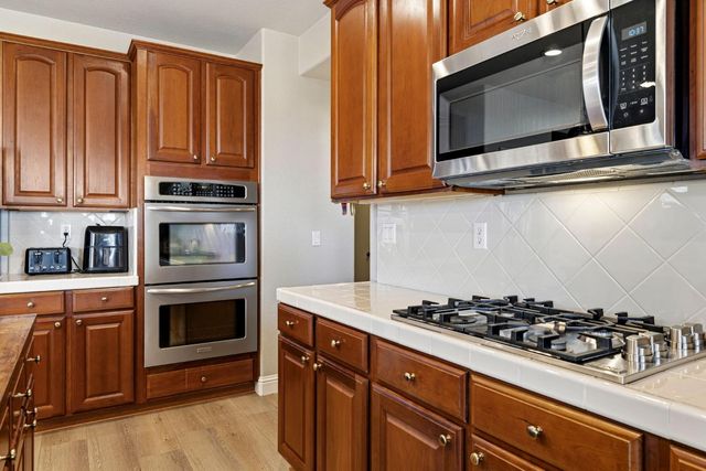 1924 Saint Patrick Way, Roseville, CA 95747