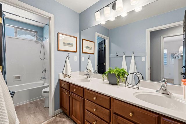1924 Saint Patrick Way, Roseville, CA 95747