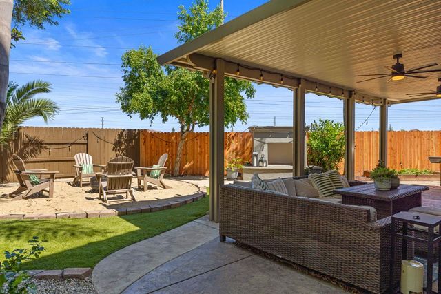 1924 Saint Patrick Way, Roseville, CA 95747