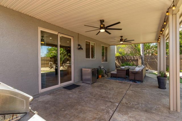 1924 Saint Patrick Way, Roseville, CA 95747