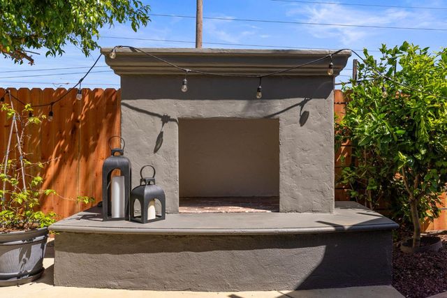 1924 Saint Patrick Way, Roseville, CA 95747