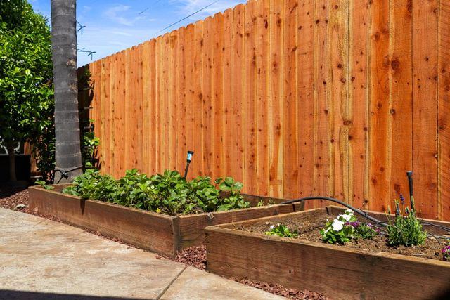 1924 Saint Patrick Way, Roseville, CA 95747