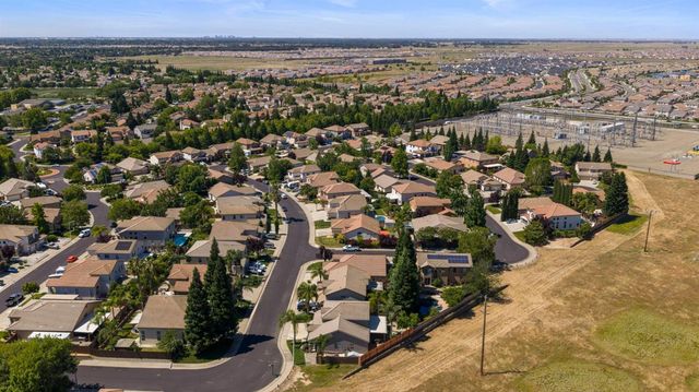 1924 Saint Patrick Way, Roseville, CA 95747