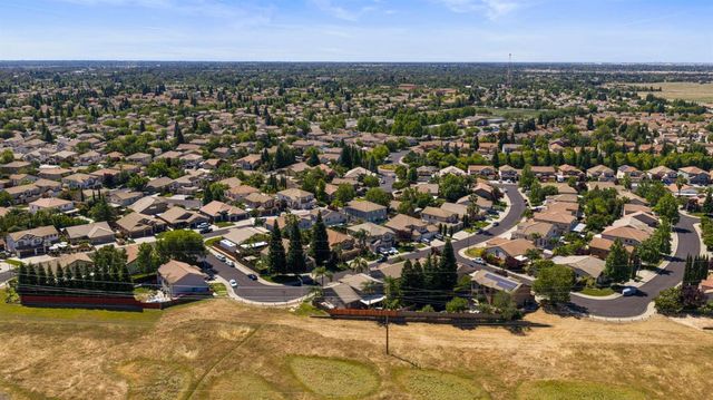 1924 Saint Patrick Way, Roseville, CA 95747