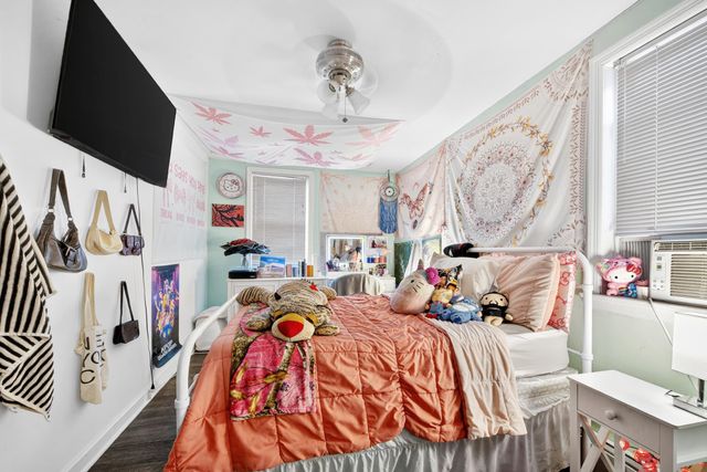 129 AVENUE E, Bayonne, NJ 07002