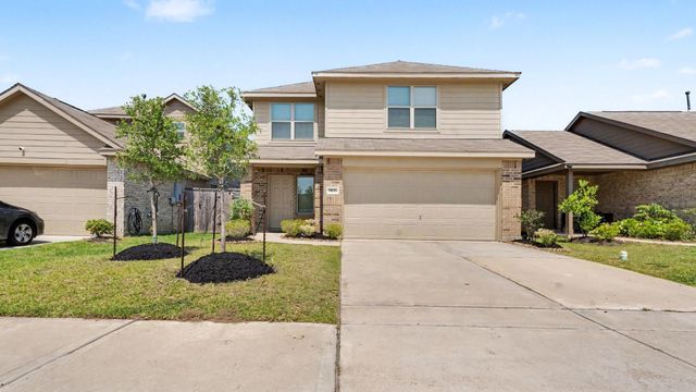 9106 Burnet Fields Drive, Baytown, TX 77521