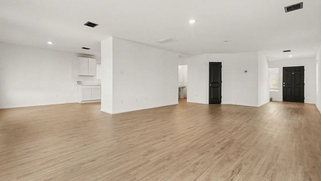 9106 Burnet Fields Drive, Baytown, TX 77521