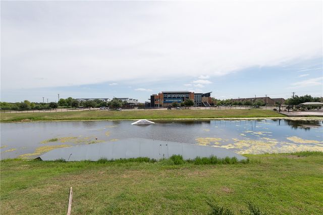 4311 Commando Trail, College Station, TX 77845