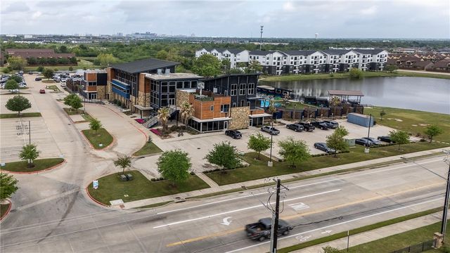 4311 Commando Trail, College Station, TX 77845
