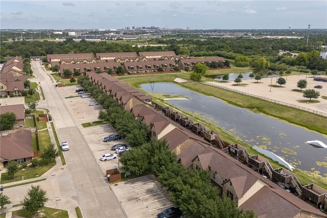 4311 Commando Trail, College Station, TX 77845
