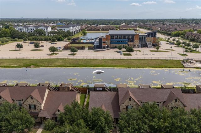4311 Commando Trail, College Station, TX 77845